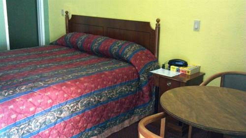 Travel Eagle Inn Motel Лонг Бич Экстерьер фото